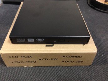 Привод DVD-RW внешний USB 2.0 БУ Внешний DVD-RW привод USB 2.0. Питается от USB