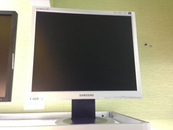 Монитор БУ 17&quot; Samsung 720N 17" бу монитор Samsung  с разрешением 1280х1024. Цвет серебро. Гарантия 2 недели. Зеленоград